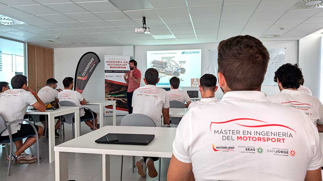 Los estudiantes del Máster en Ingeniería del Motorsport vivieron la emoción del Gran Premio GoPro de Aragón de MotoGP 