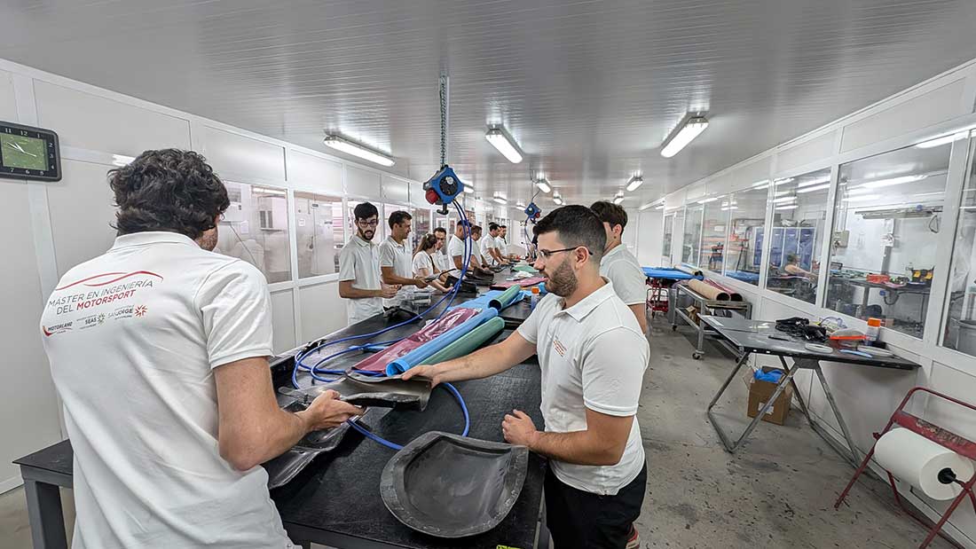 Los estudiantes del Máster en Ingeniería del Motorsport vivieron la emoción del Gran Premio GoPro de Aragón de MotoGP 