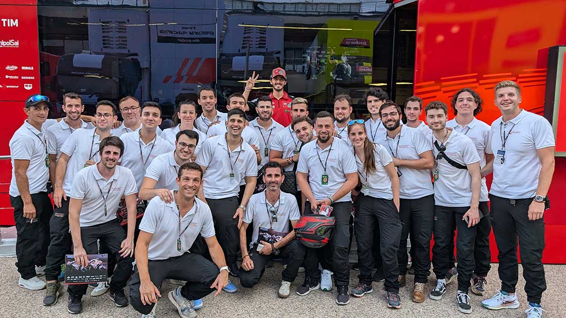 Los estudiantes del Máster en Ingeniería del Motorsport vivieron la emoción del Gran Premio GoPro de Aragón de MotoGP 